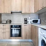 Hilltop 2-bedroom דירה לרנקה
