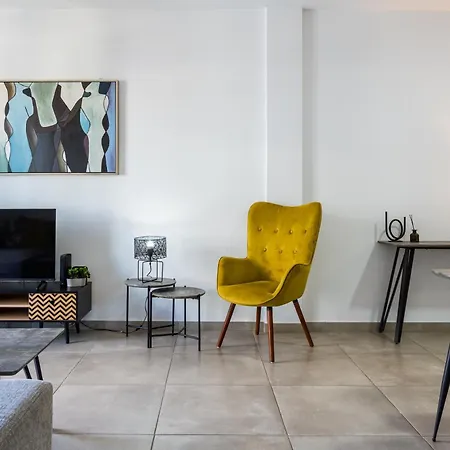 Hilltop 2-bedroom Διαμέρισμα *