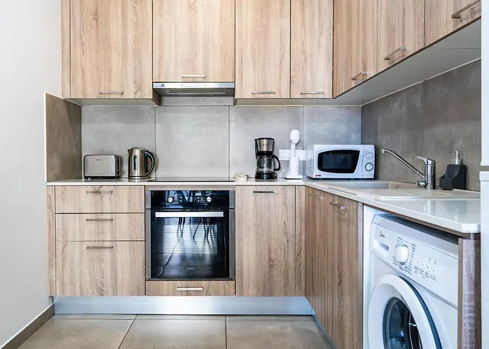 Hilltop 2-bedroom アパート ラルナカ