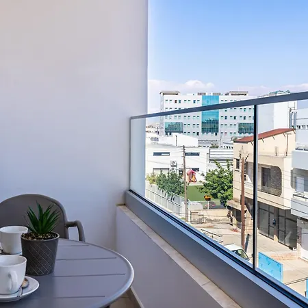 Апартаменты Hilltop 2-bedroom *